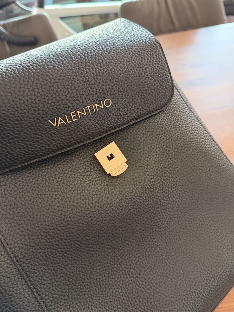 Zaini: Valentino Rucksack Schwarz- Top Zustand – Nuovo (secondo la descrizione) da Pratteln venduto da sponiin 4