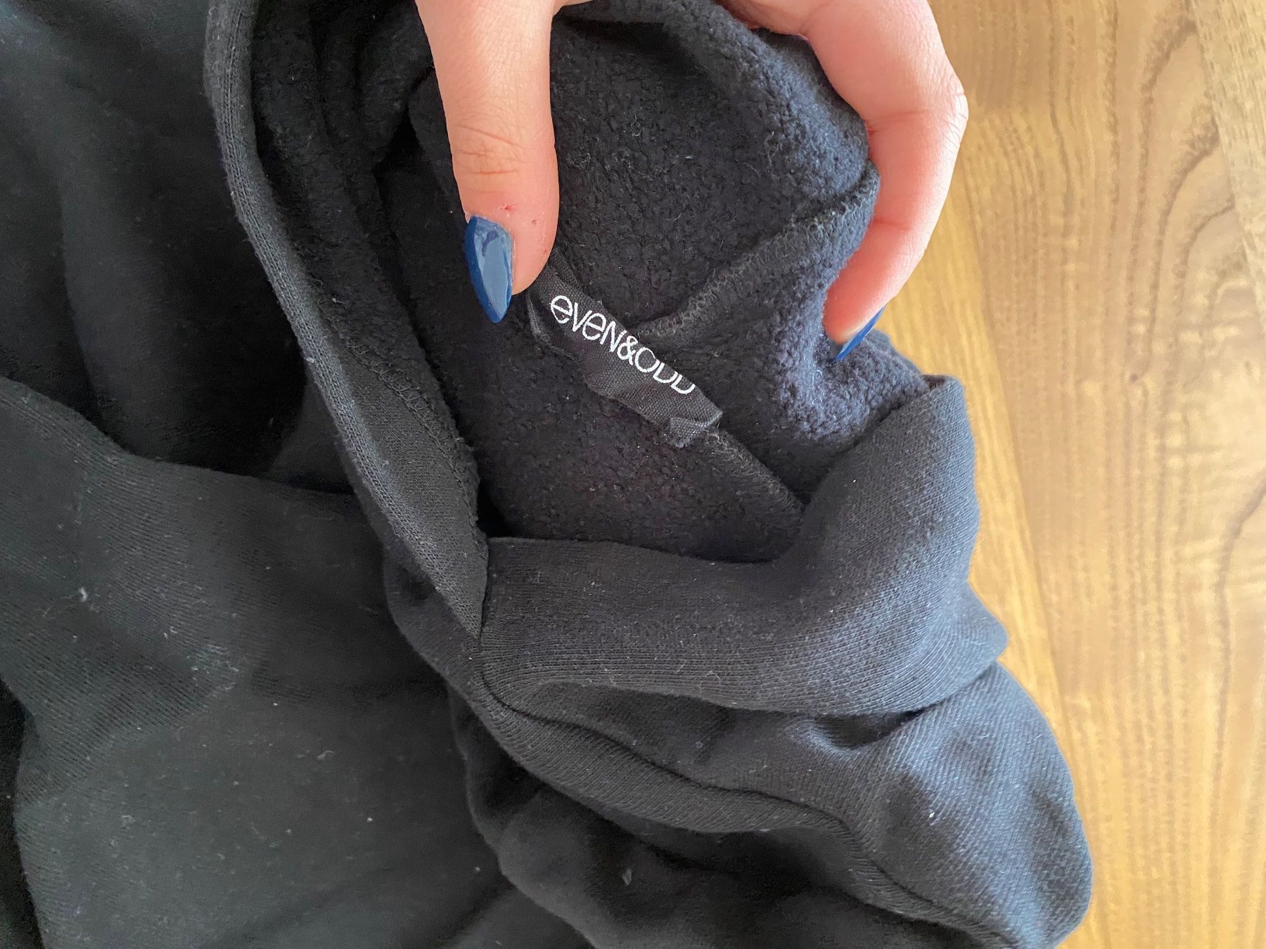Maglioni & Felpe: Hoodie / Kapuzenpullover – Usato da Sissach venduto da laura.x4 3