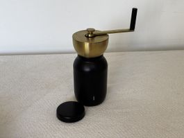 Stelton Kaffeemühle schwarz goldfarben guter Zustand
