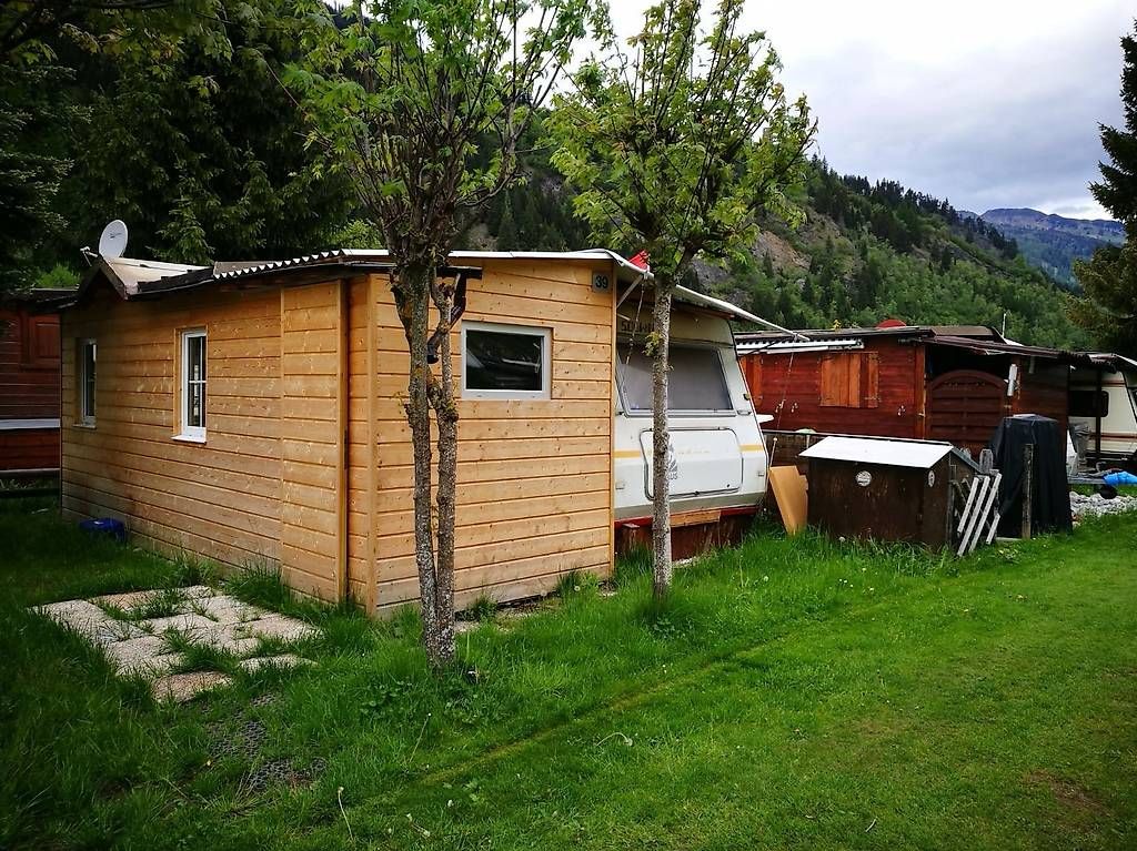 Mobilhome: Vendesi roulotte Andeer – Usato da Arzo venduto da OutfitAlchemy 2