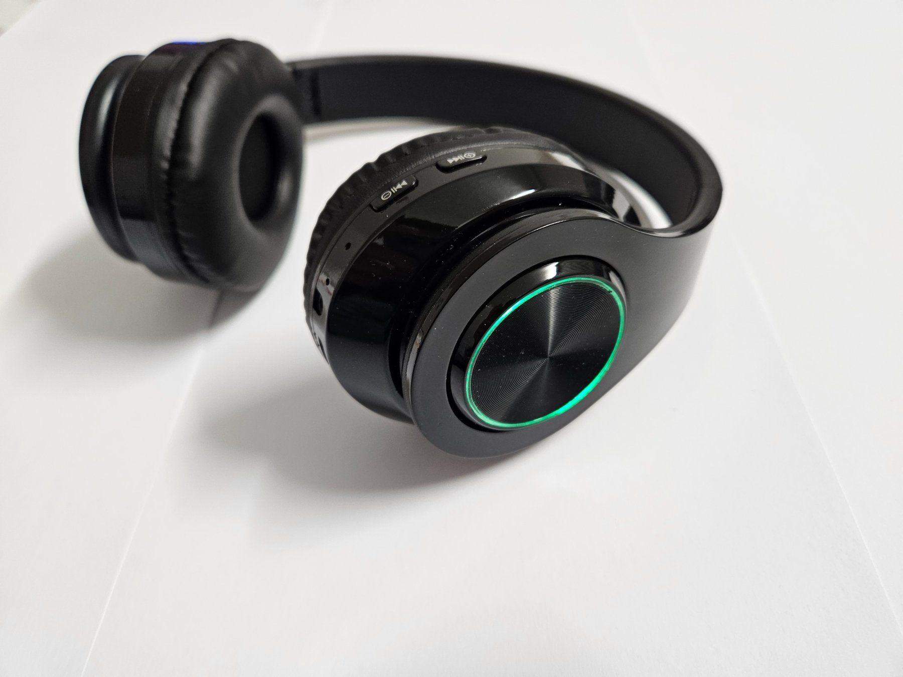 Kopfhörer: Bluetooth Wireless Kopfhörer / Headset   neu – Neu und originalverpackt aus Kreuzlingen von RahMal