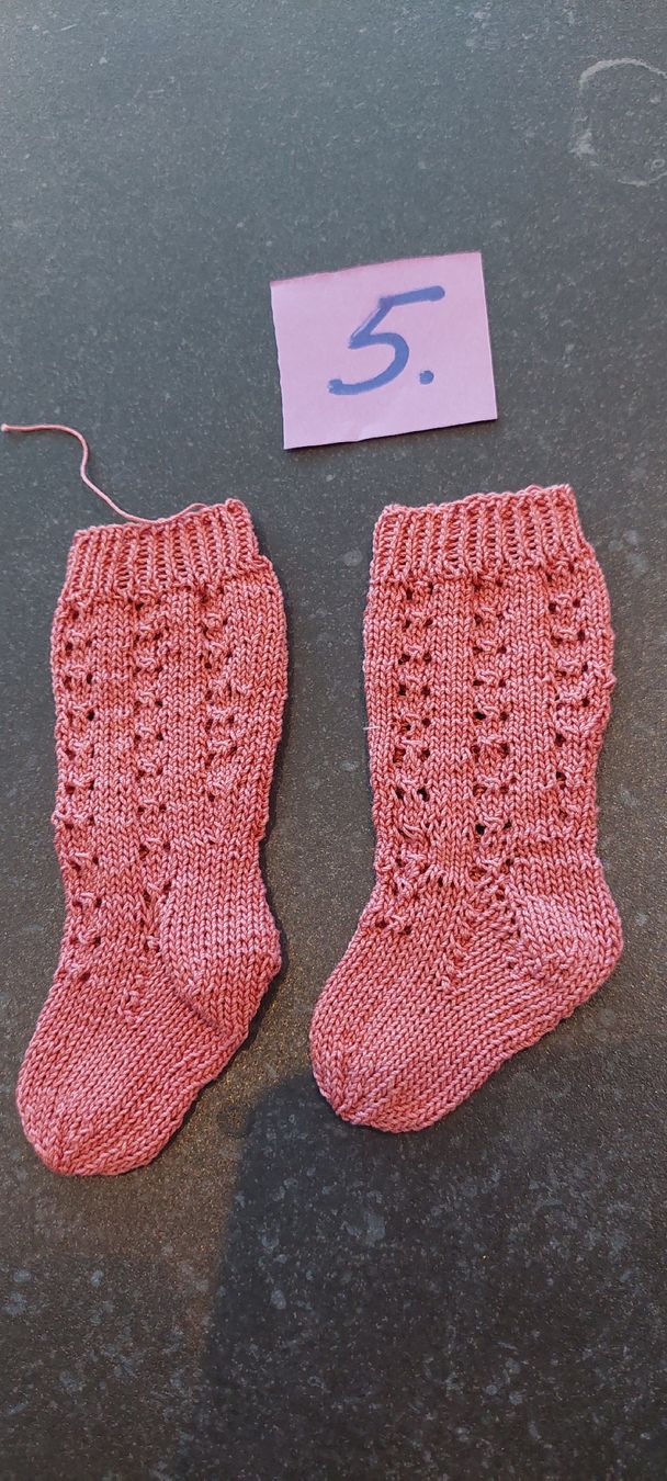 Puppen: Handgestrickte Puppensocken – Neu (gemäss Beschreibung) aus Muri AG von nindo1 6