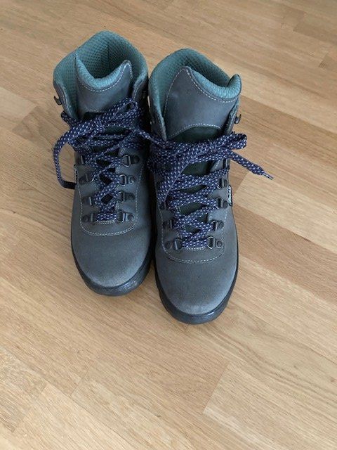Raichle Chaussures femmes: Wanderschuhe Raichle Wildleder – Neuf (Voir description) à Ostermundigen par makra48