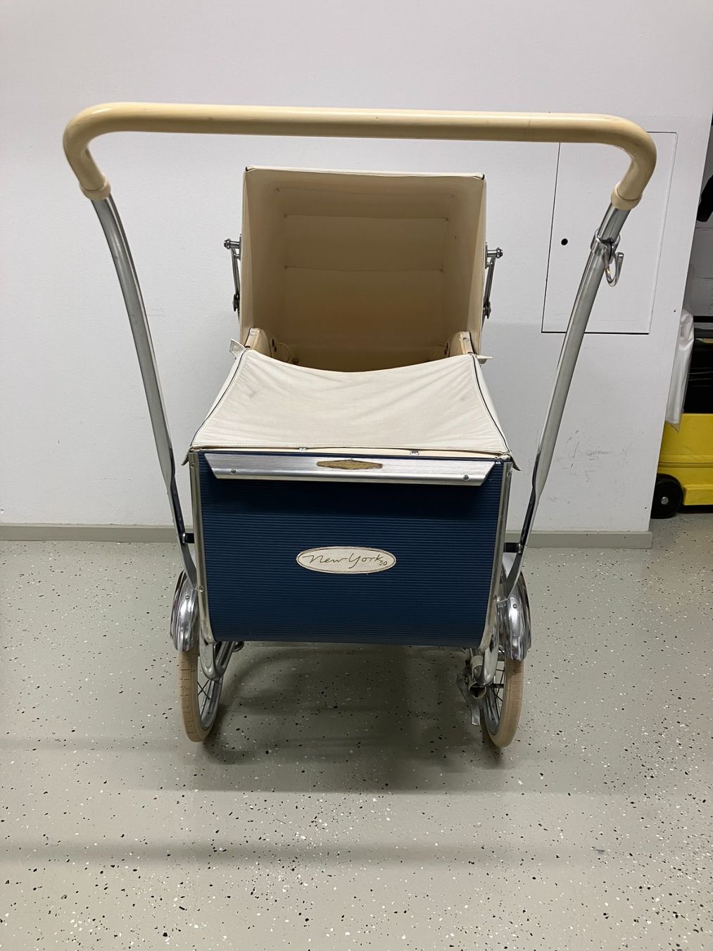 Wisa Gloria Carrozzine: Kinderwagen antik Wisa Gloria – Usato da Lenk im Simmental venduto da Jrg7410 1
