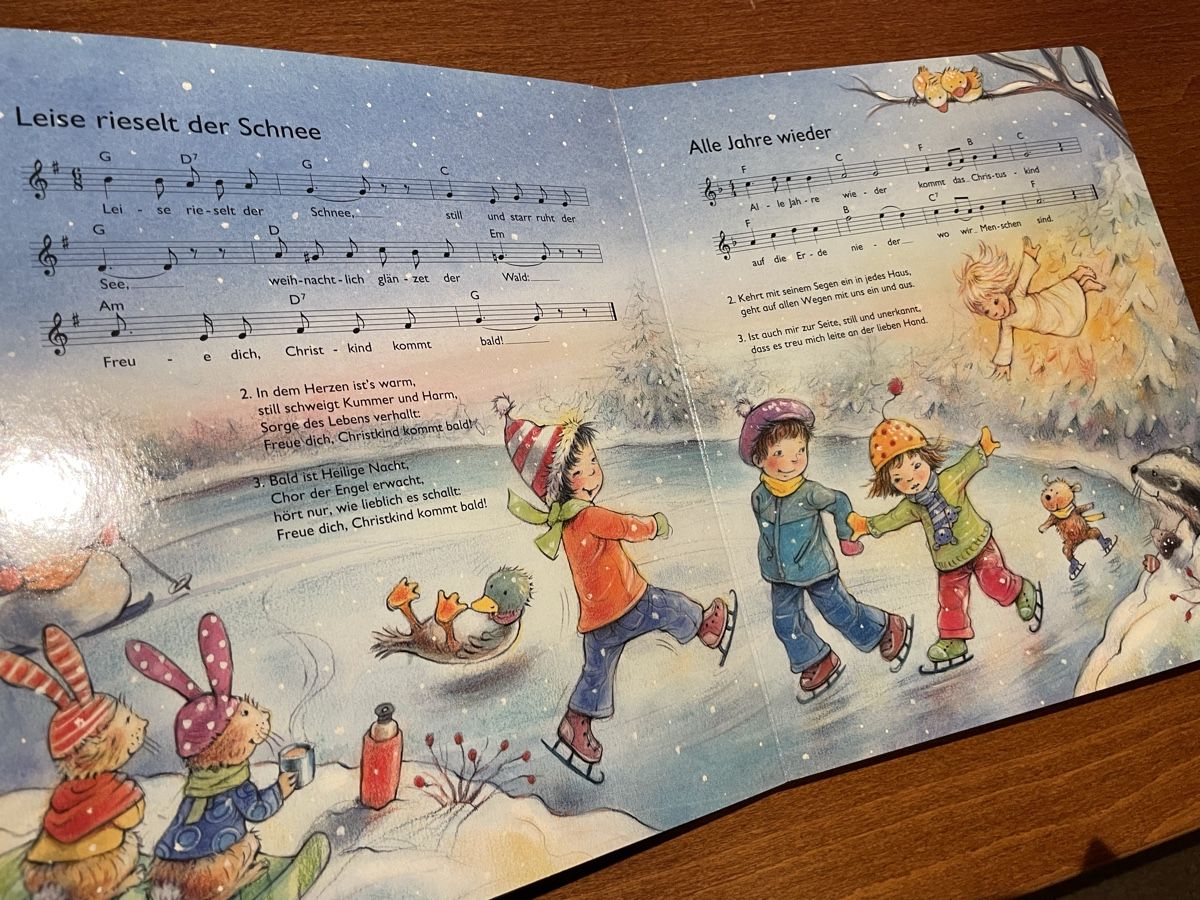 Bücher: Weihnachtslieder buch ⭐️ – Gebraucht aus St-Légier-Chiésaz von Athenae 1
