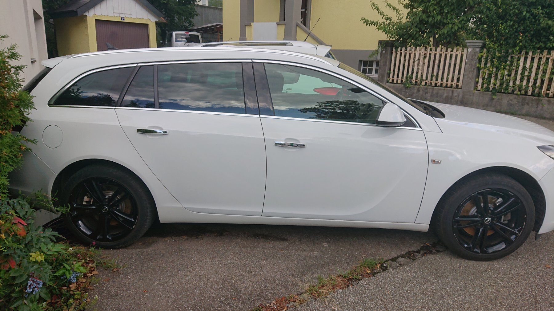 Opel Automobili: Opel Insignia 20TD 4x4 für Bastler oder Export – Difettoso da Grenchen venduto da Zombiepolizist 3