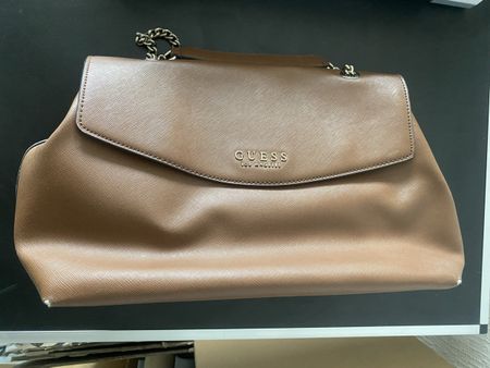 Sac GUESS en cuir caramel edition 2018