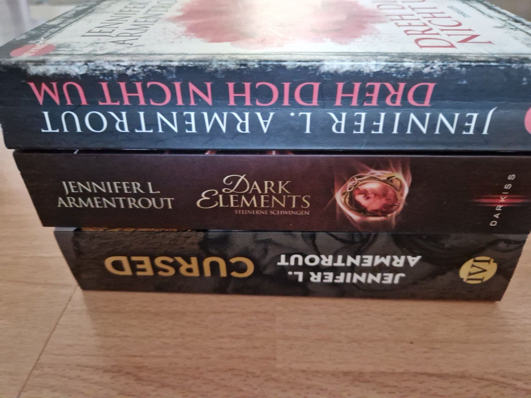 Bücher: Jennifer L. Armentrout Bücherpaket – Gebraucht aus Neuhausen am Rheinfall von Alchimista 5