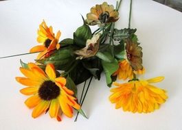 Seidenblumen gelb