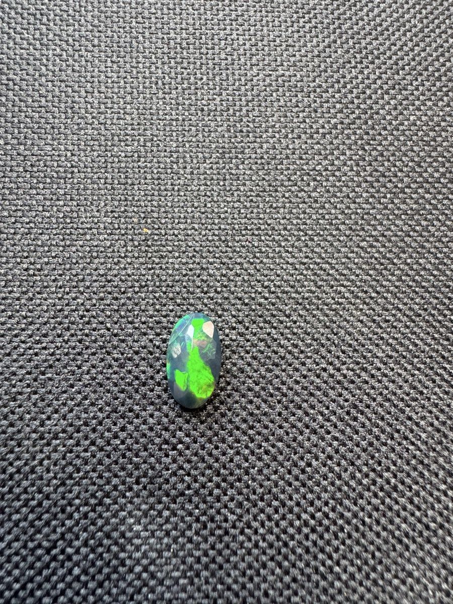 Pietre preziose: Black Opal 1.25ct – Nuovo e nell'imballaggio originale da Wängi venduto da Horus90