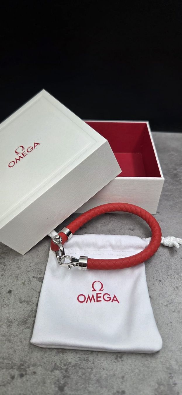 Omega Bracciali & Braccialetti: Omega – Nuovo e nell'imballaggio originale da La Chaux-de-Fonds venduto da curtitswisswatches