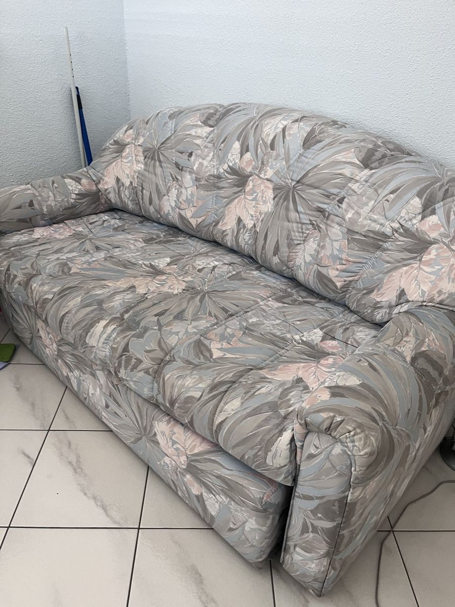 Divani: Bettsofa 180x200cm – Usato da Hinwil venduto da dire07