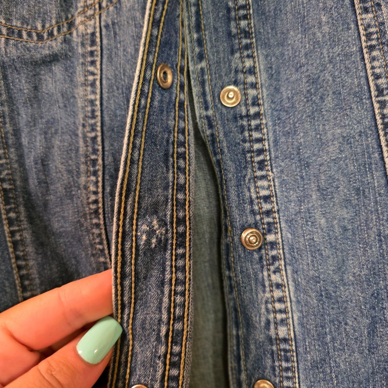 Camicette: Vintage Jeansbluse, tailliert, Grösse 38/40 – Usato da Wald ZH venduto da CapLux 9