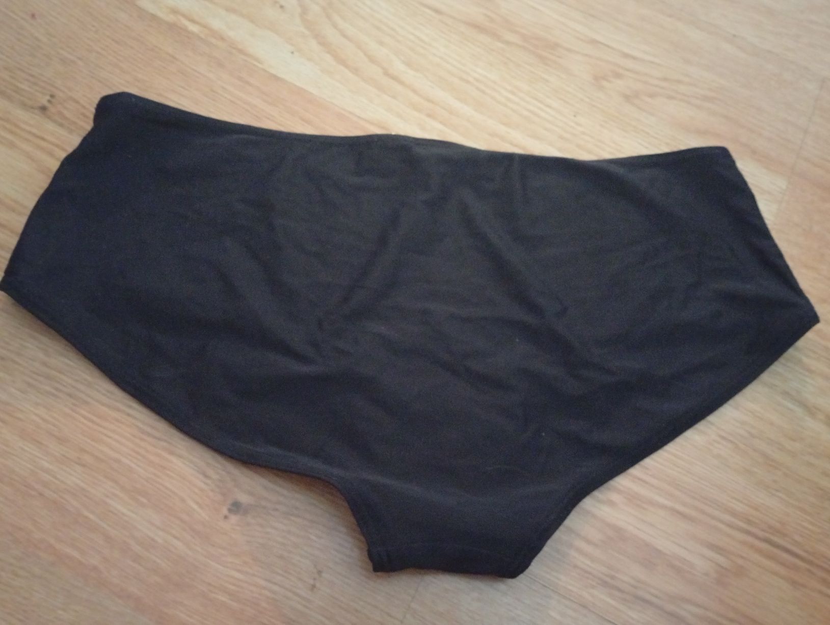 Maillots de bain & Bikinis: Damen Badehose schwarz Grösse 40 – D'occasion à Worben par ersa01 1