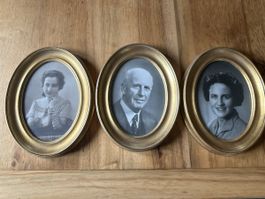 Antike Portraits im goldenen Rahmen, Originalzustand!