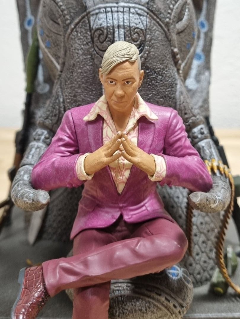 Statuette: Figurine Far Cry 4 Pagan Min – Usato da Monthey venduto da N3D 5