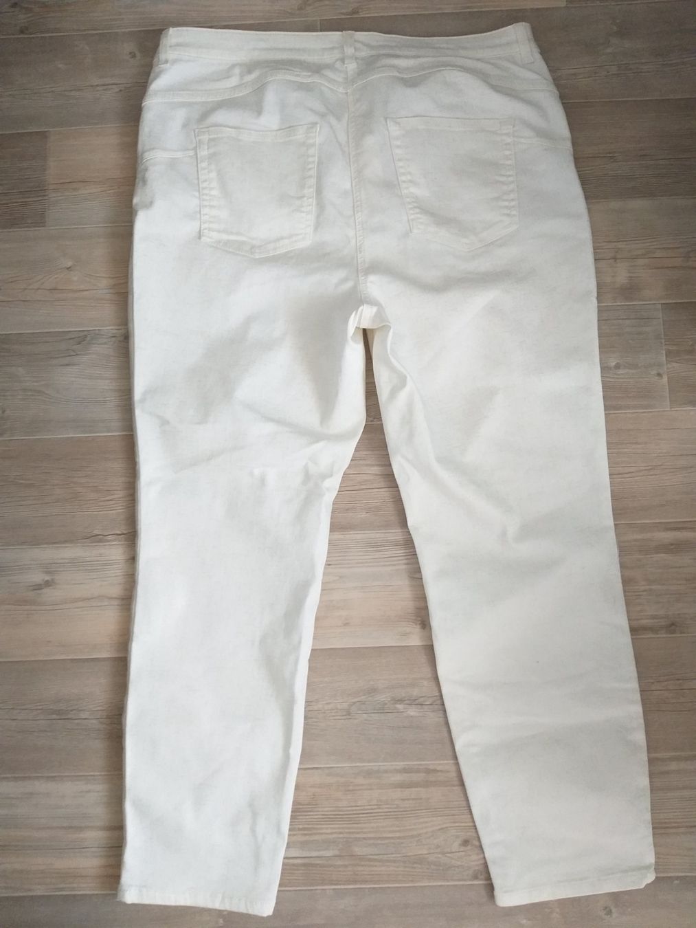 Madeleine Jeans: MADELEINE Jeans taille / Grosse 46 CH – Neuf (Voir description) à Cossonay-ville par Super-Price-Quality 5