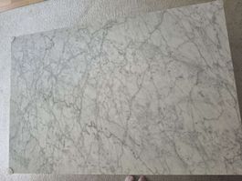 Couchtisch Marmorplatte, schwarzes Metallgestell gebraucht