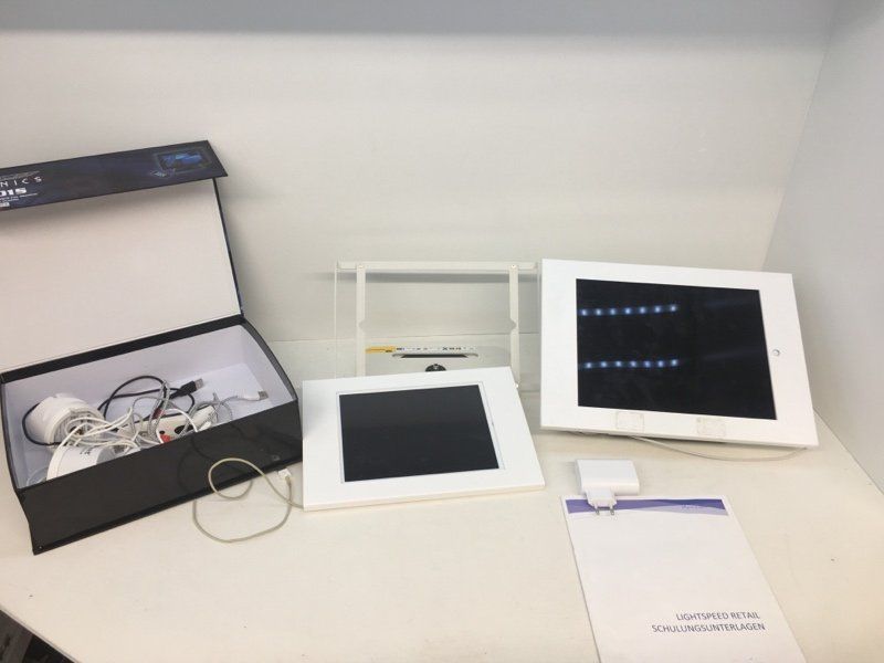 Apple Tablet PC: Kassensystem mit Handscanner und IPad / Ipad Pro – Usato da Büsserach venduto da ModellbahnDepot