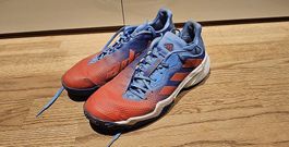 Tennisschuhe Gr. 44