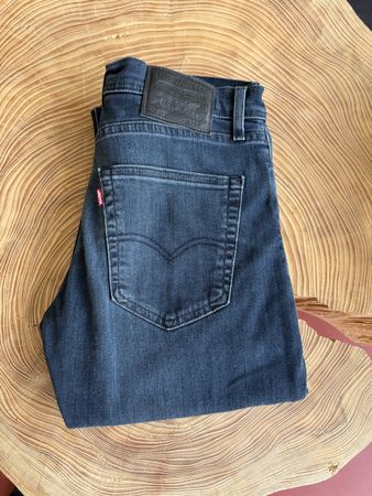 Levi's 512 Jeans Gr W29 L32 dunkles Blau, top Zustand!