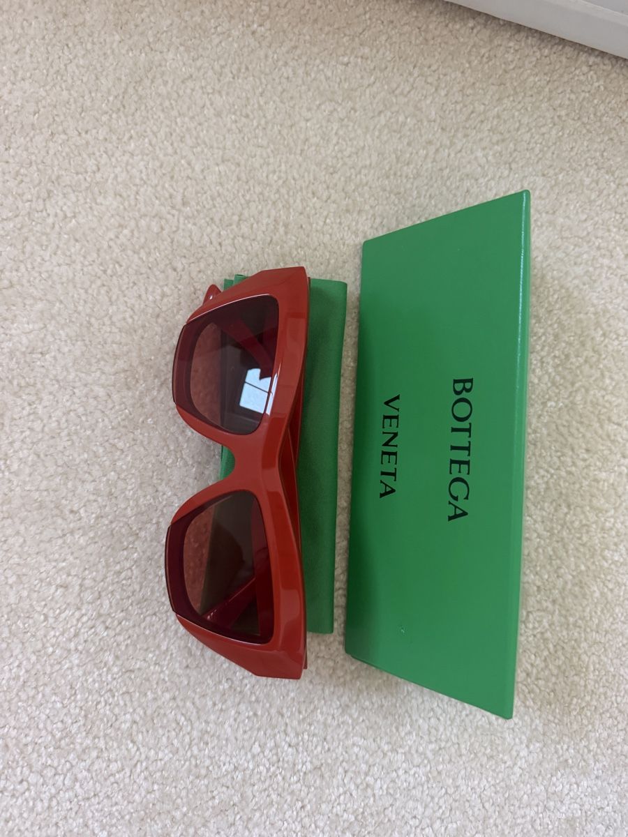Bottega Veneta Brillen & Gläser: Lunettes de soleil Bottega Veneta – Neu und originalverpackt aus Courroux von mar_7yjh 2