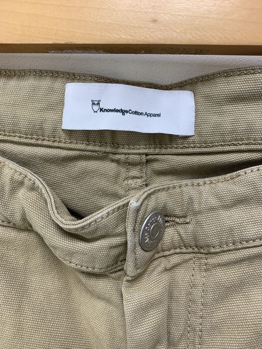 Pantaloni: Hose Knowledge Cotton Apparel Beige  – Usato da Aarau venduto da REVIVI 1