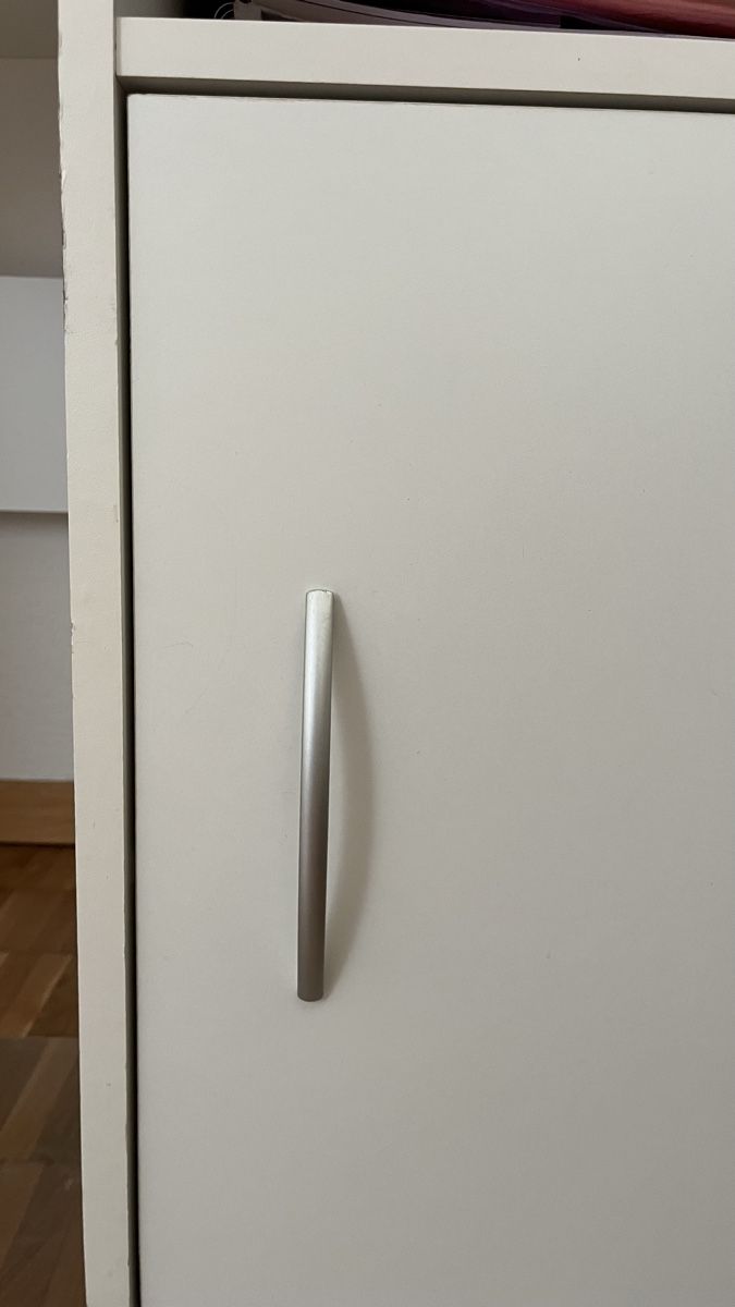 Schreibtische: Pult Weiss – Gebraucht aus Schenkon von livi.vivi99 2