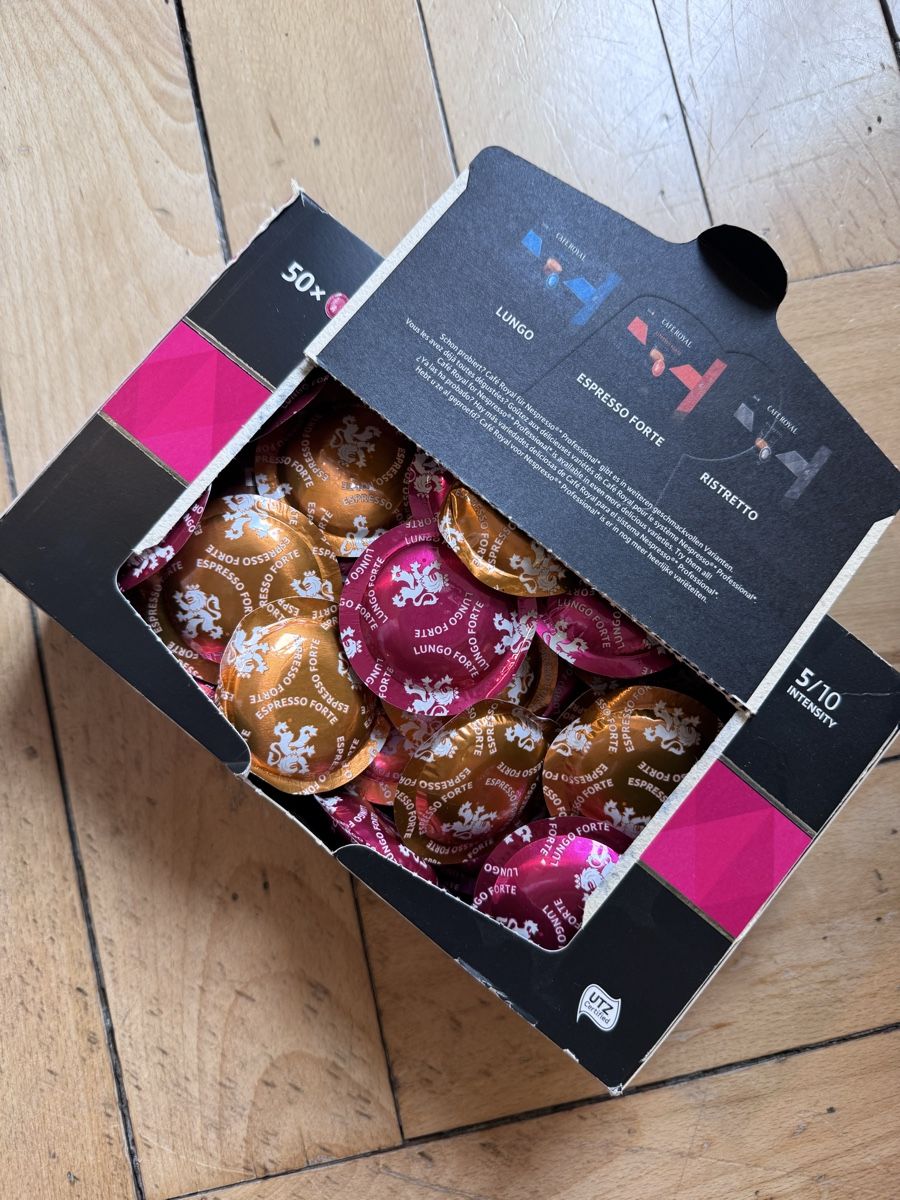Café Royal Cibi & Specialità: Café Royal Kaffeekapseln MHD 2023 – Nuovo (secondo la descrizione) da Luzern venduto da jennyt 3