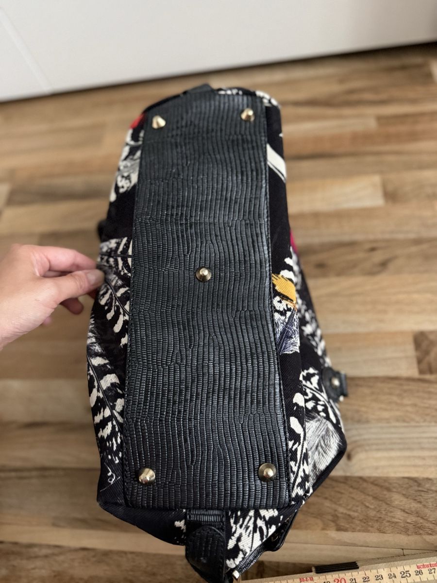 Iceberg Borse da donna: Iceberg Handtasche – Usato da Buchs AG venduto da MiWeFe17 6
