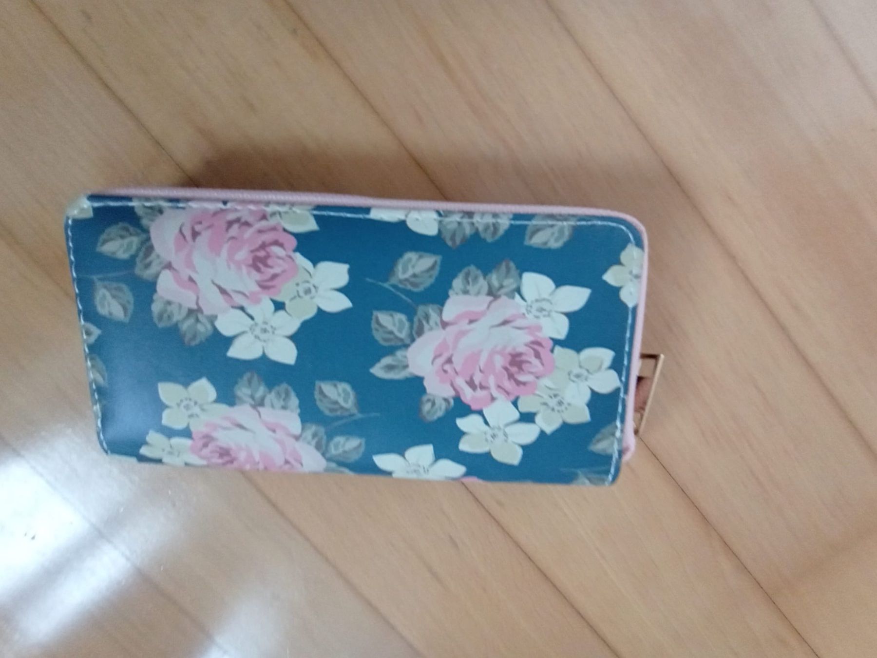 Portamonete: Portemonnaie Brieftasche Blumen – Nuovo e nell'imballaggio originale da Wädenswil venduto da Mirm1.0