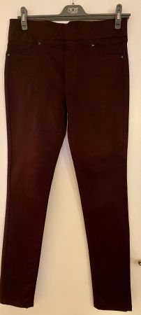 Hose in Braun, Gr. 38/M