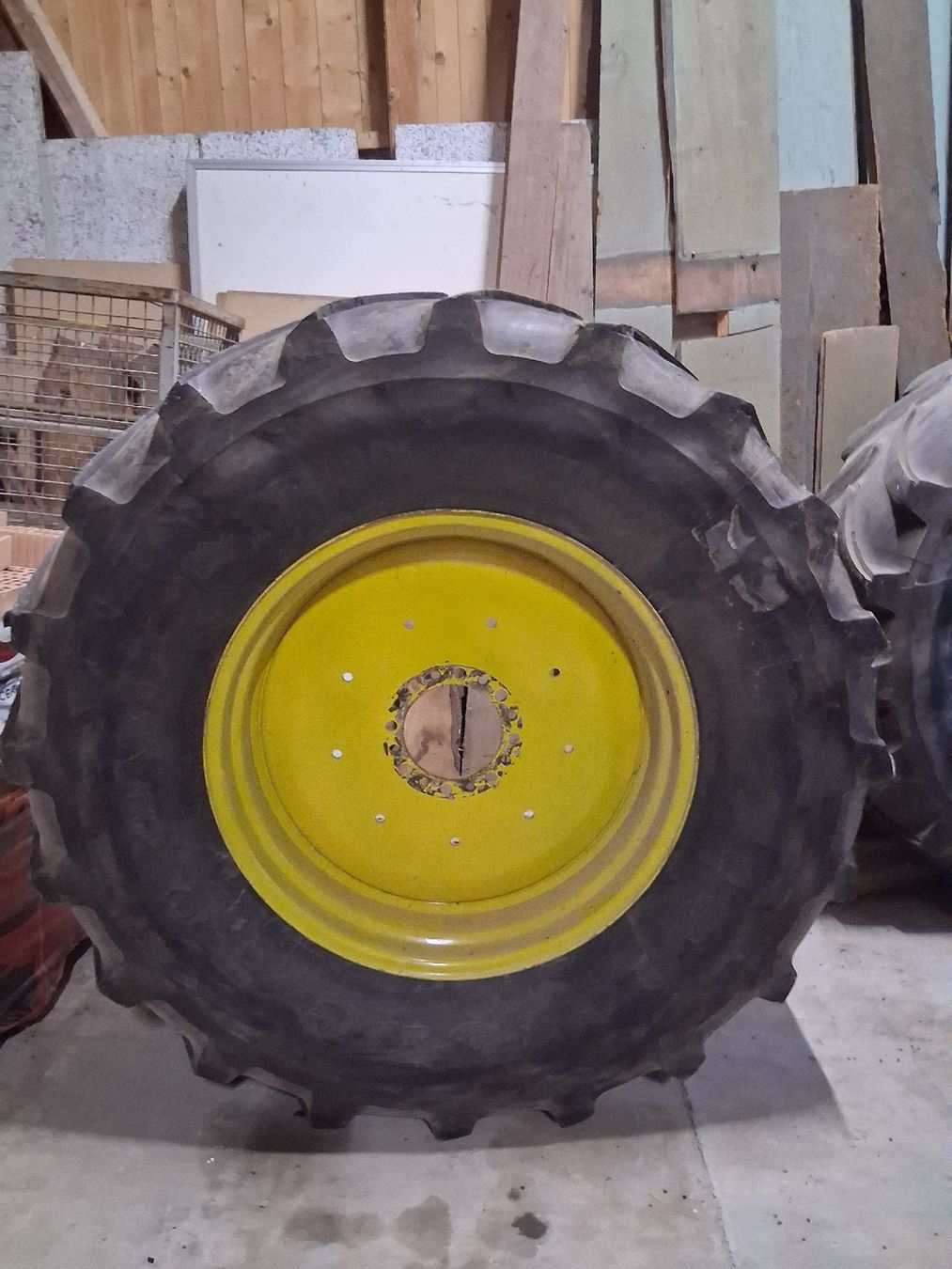 Felgen: Pulling Räder für John Deere 6910 – Gebraucht aus Eriswil von Bagger014 3