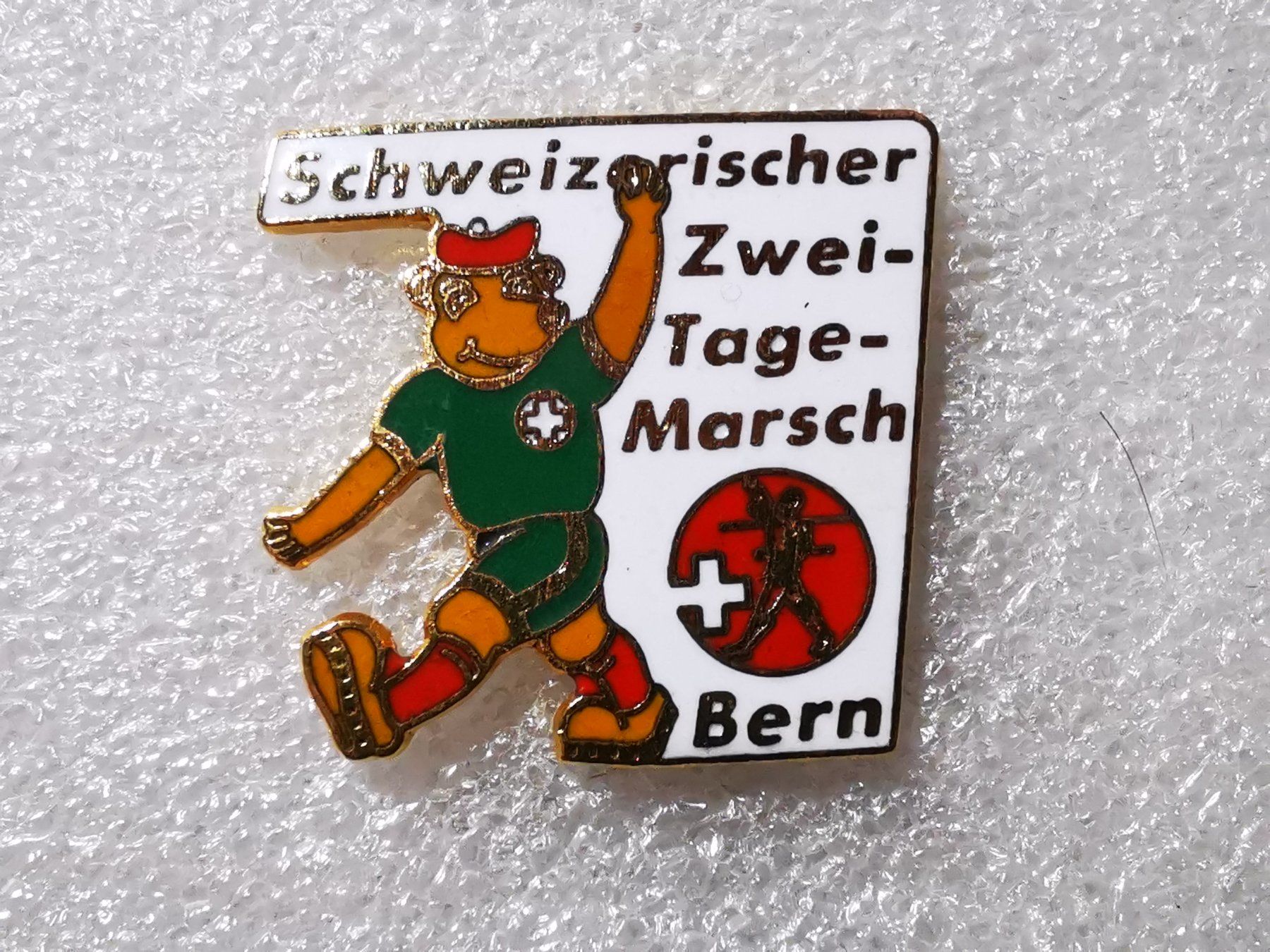 Plaketten & Abzeichen: Ansteckpin 139: Zweitagemarsch Bern – Gebraucht aus Oppligen von Pin-Fall-Shop