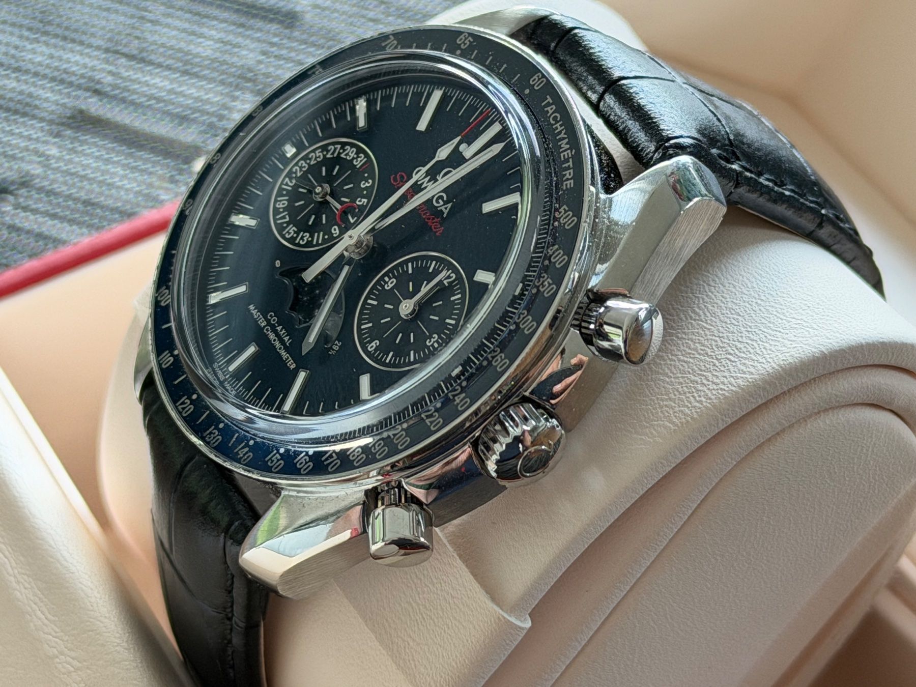 Omega Orologi: Omega Speedmaster Moonphase Watch 44mm – Usato da Aarau venduto da trader1000 3