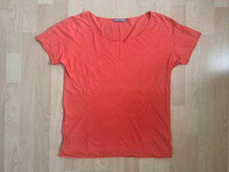 COS: leichtes, orangerotes T-Shirt, 100% Baumwolle, M
