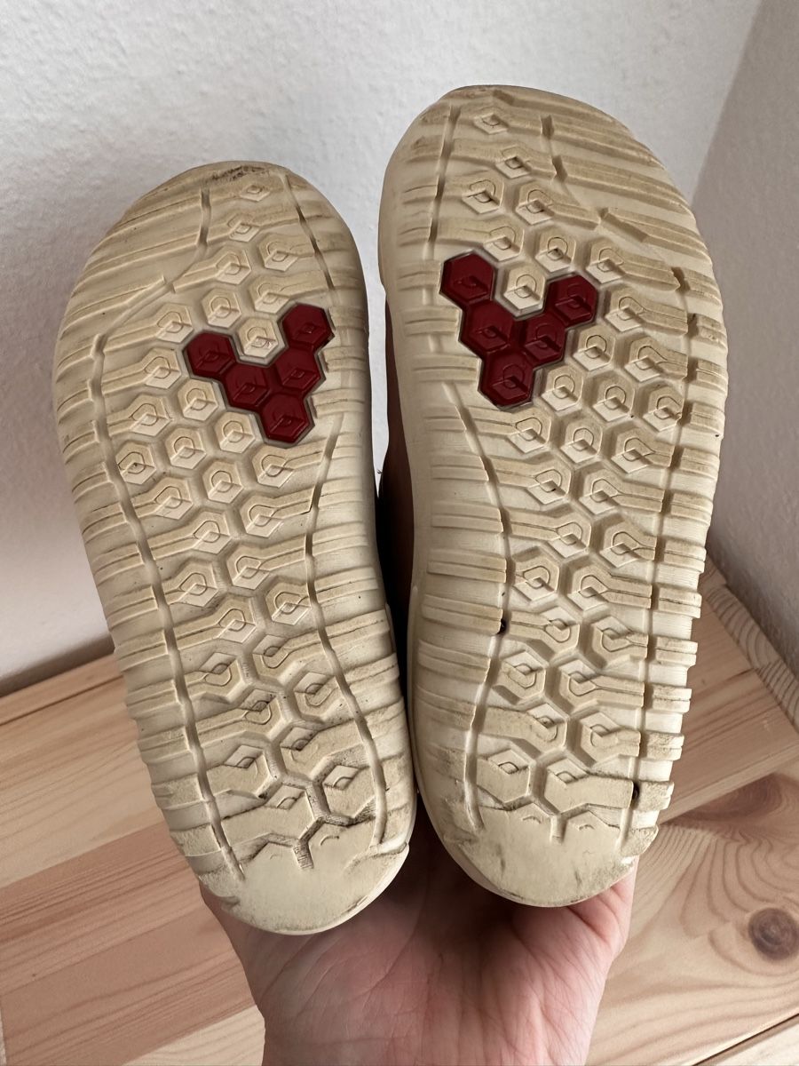 Vivobarefoot Scarpe per ragazze: Vivo Barefoot Trackerboots Grösse 25 ISL 15.5 – Usato da Winterthur venduto da Joyzora94 1