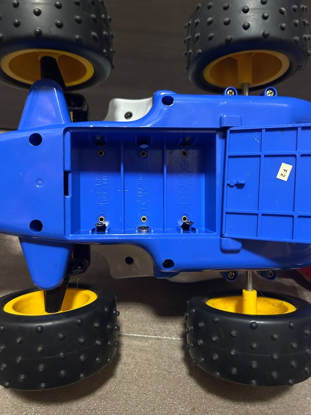 Modellismo RC: Tomy Big Fun Buggy télécommandé vintage 90's – Usato da Lausanne venduto da Retro-geek 5