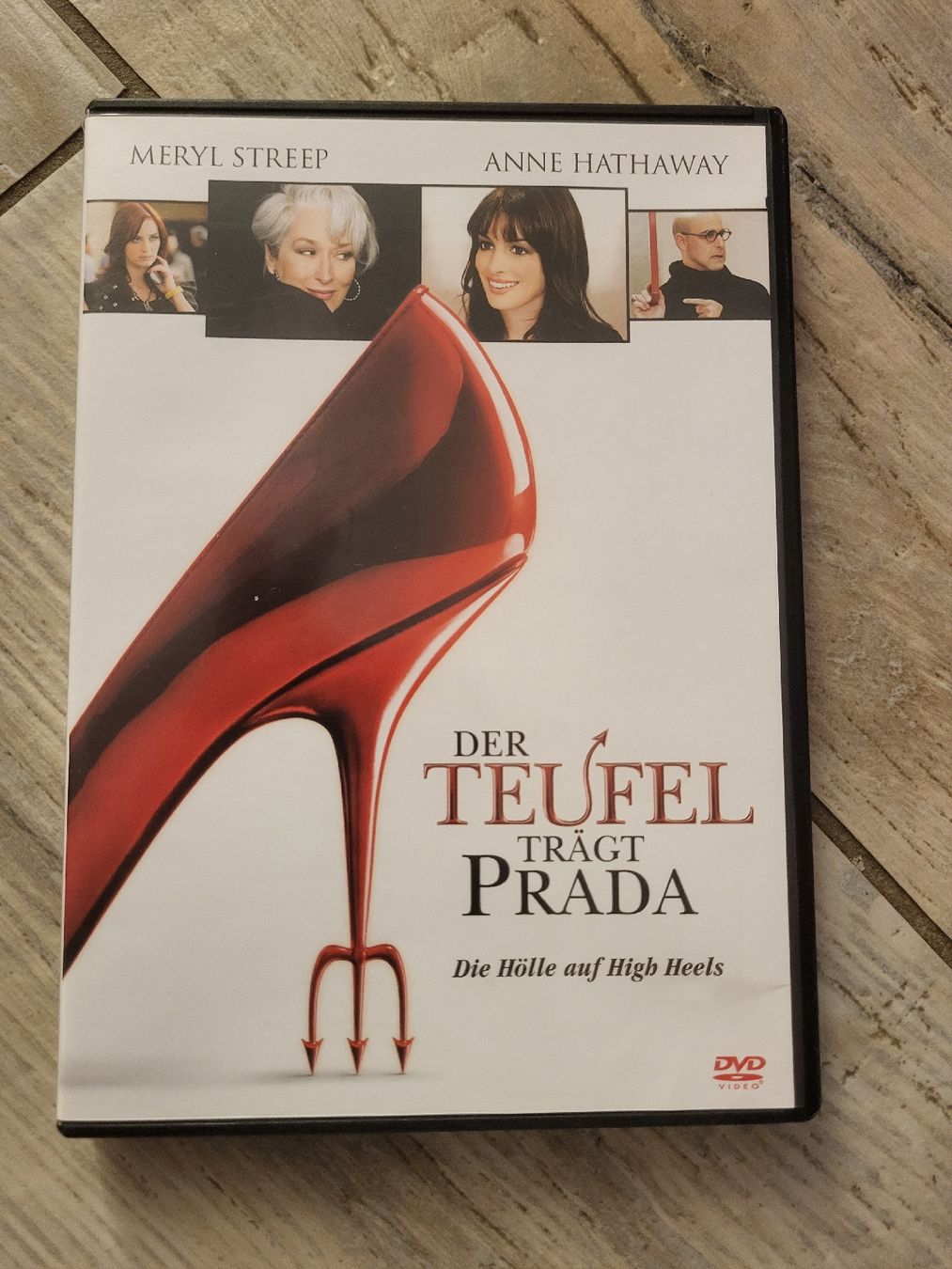 Tutti i DVDs: The Devil Wears Prada (Deutsch) – Nuovo (secondo la descrizione) da Birmenstorf AG venduto da dou_w2ts