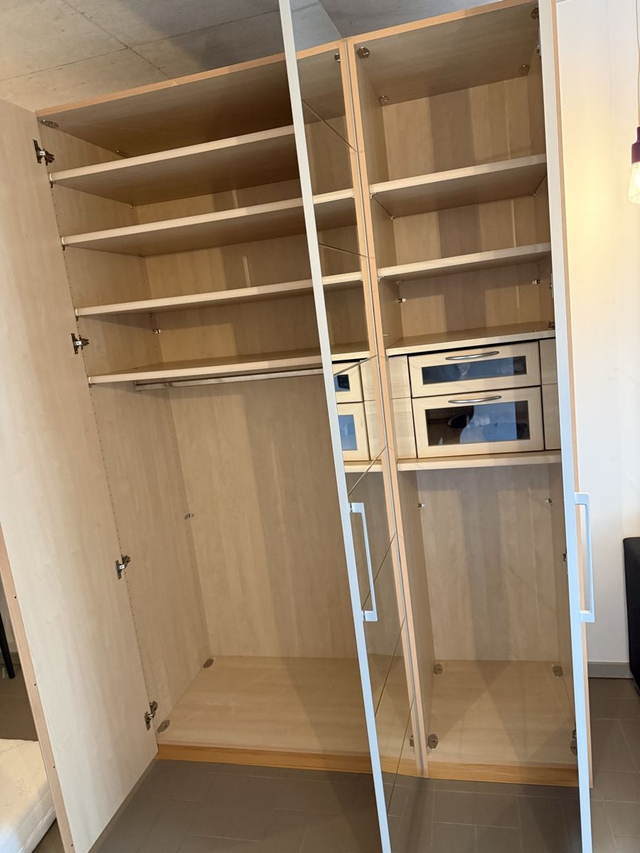 Armadi: Kleiderschrank – Usato da Schlieren venduto da mic_7rst 2