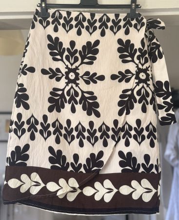 JUPE PORTEFEUILLE  EN VISCOSE! M DERNIER PRIX!