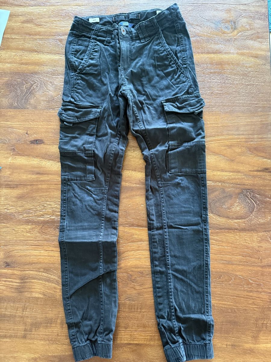 Jack & Jones Pantalons: Schwarze Hose Slim – D'occasion à Hirzel par Kuba14