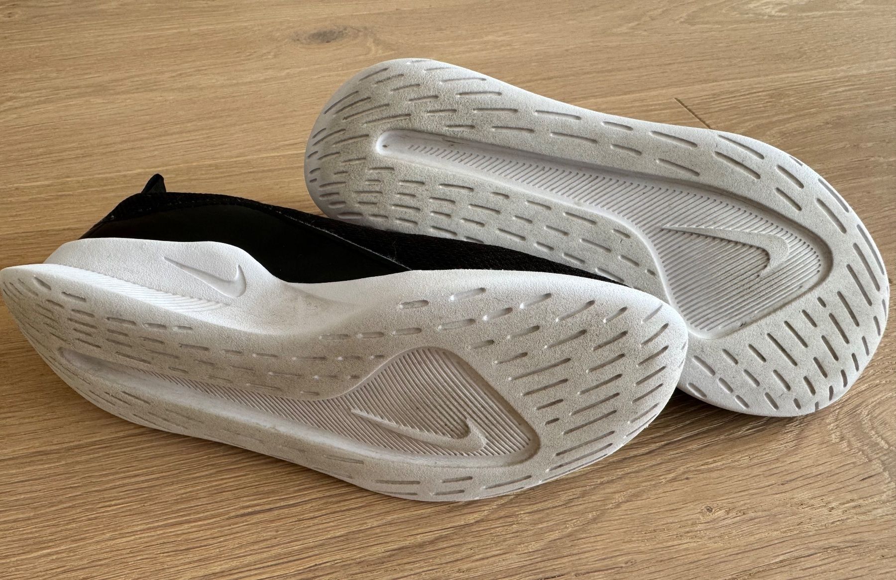 Nike Scarpe per ragazze: Nike Turnschuh, Grösse 31 – Usato da Bachenbülach venduto da Elcomaster 2