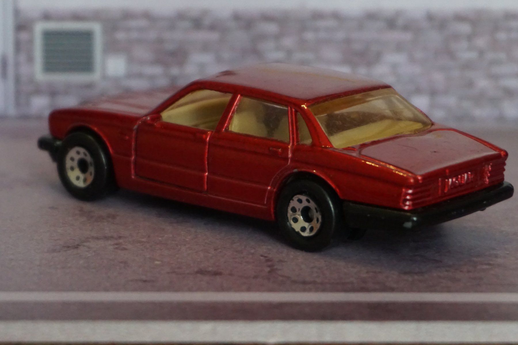 Matchbox Modellautos: Matchbox Jaguar XJ-6 COOL !!!!!!!!!!! – Gebraucht aus Reiden von Doppeldecker69 1