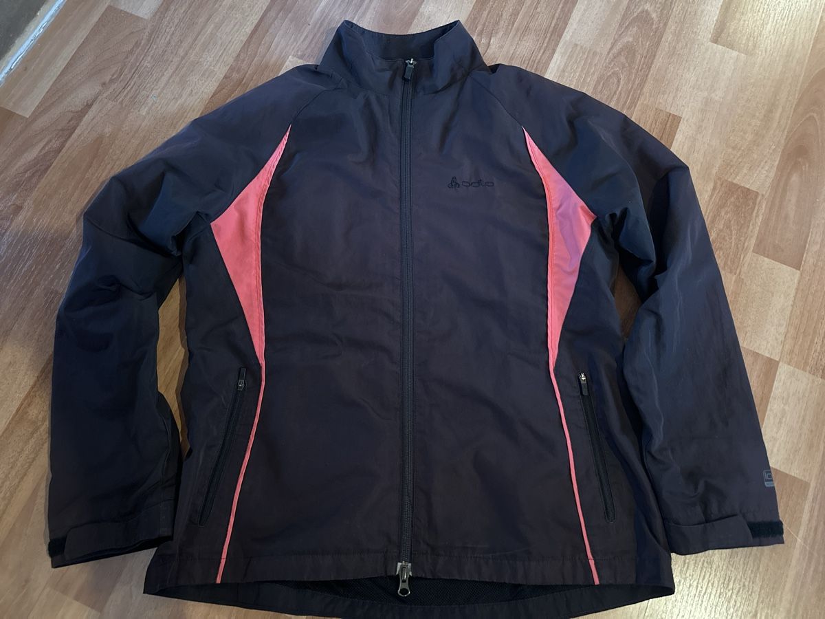 Odlo Jacken: Odlo Damen Sportjacke Grösse M – Gebraucht aus St.Gallen von maierm01