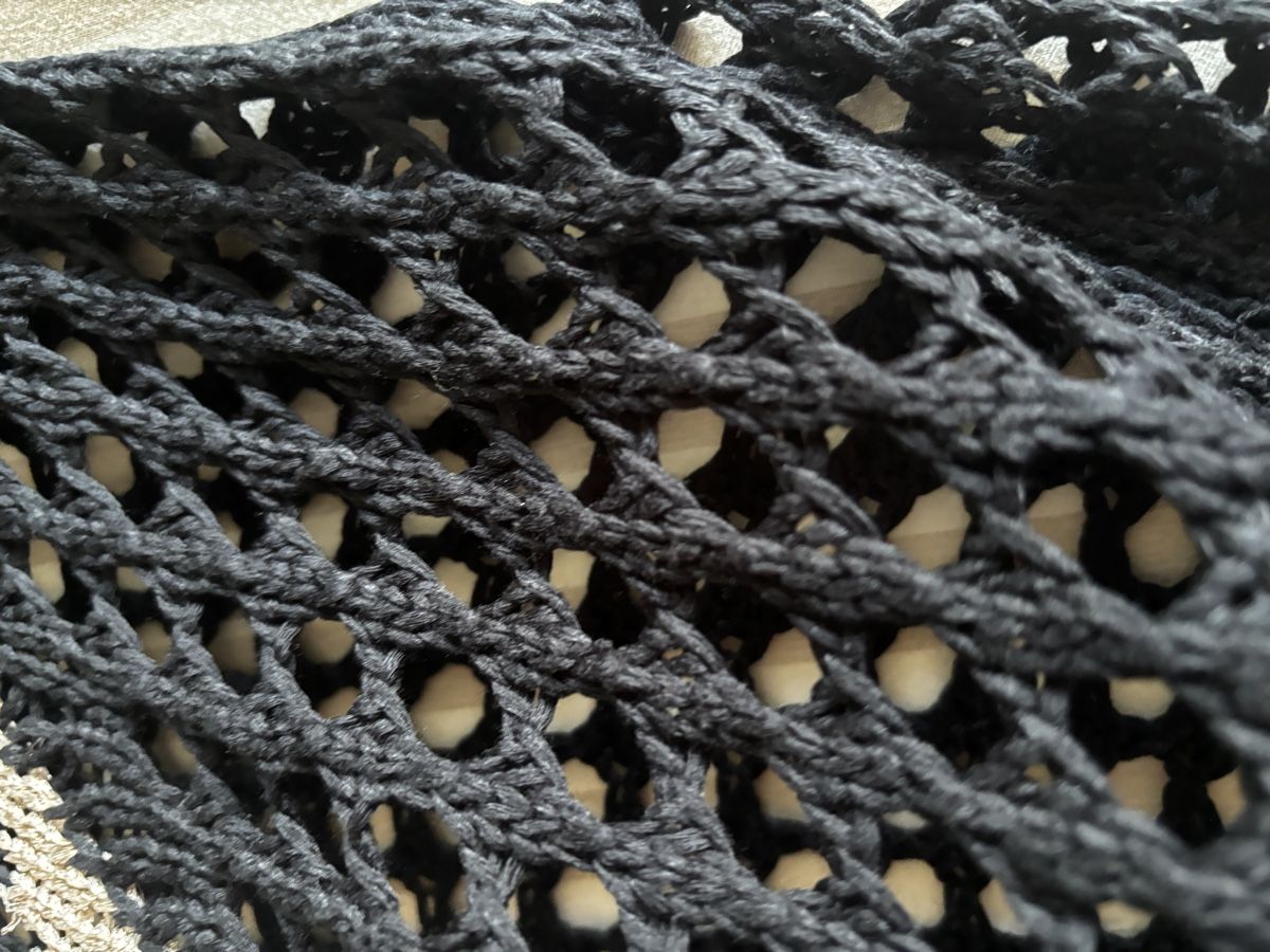 Pullover & Sweatshirts: Netz Pullover mit Stern Grösse M neuwertig – Gebraucht aus Salenstein von Silly...0 2