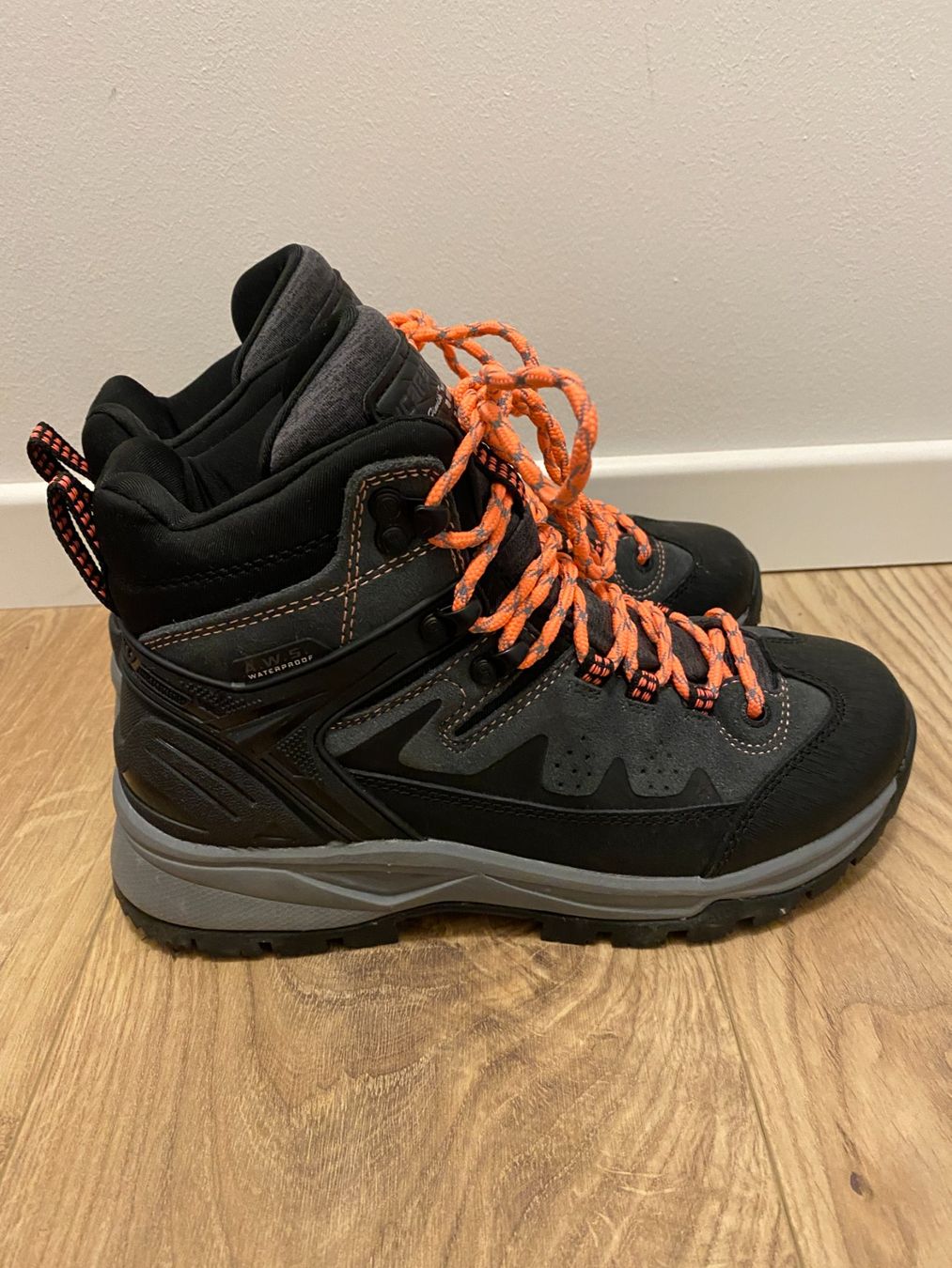 Icepeak Chaussures femmes: Wanderschuhe Icepeak Gr. 37 – D'occasion à Gais par fam_bt2g 1