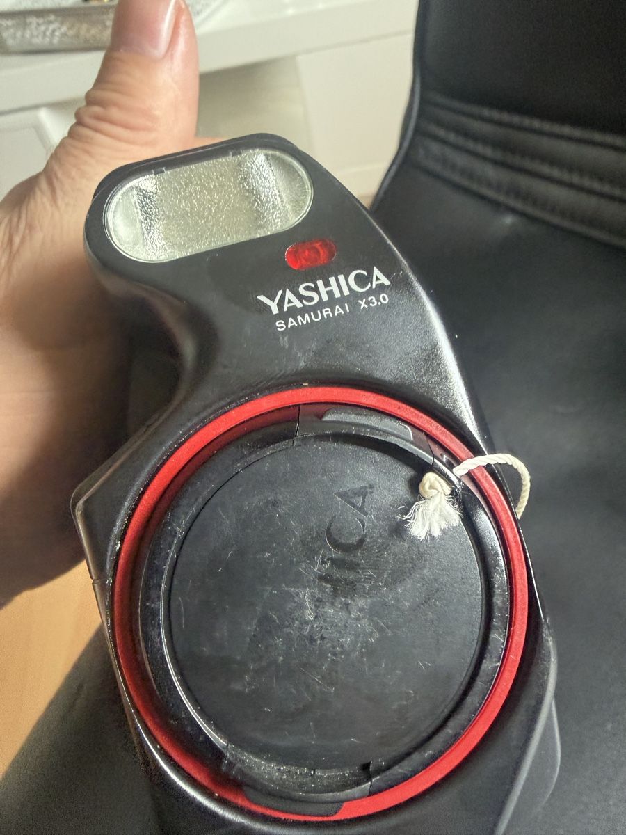 Fotocamera: Yashica Samurai X3.0 – Usato da Baden venduto da noli.r 9