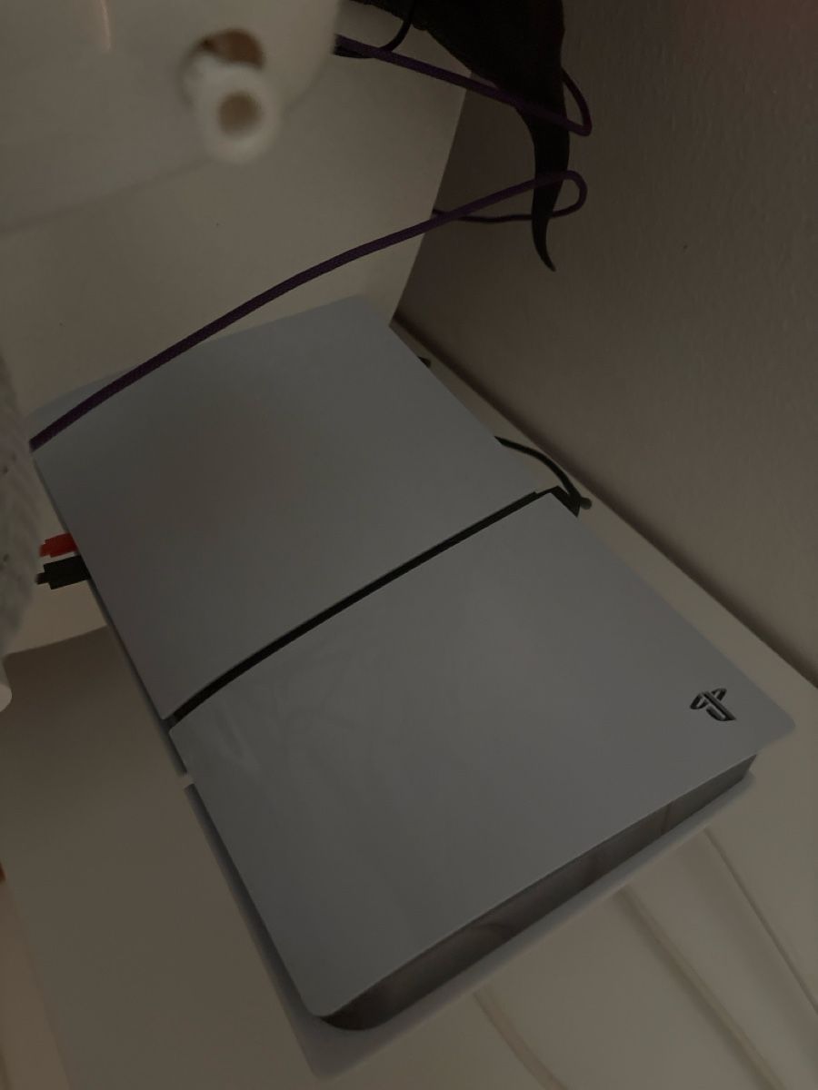 Sony Consoles: PS5 Slim Disc, Wenig gebraucht – Neuf (Voir description) à Dietikon par cenkvendetta 3