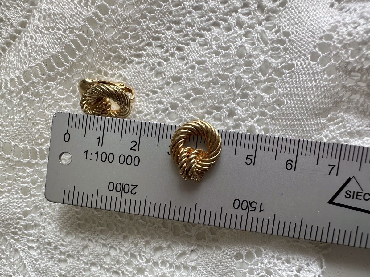 Dior Orecchini pendenti & Orecchini a lobo: Christian Dior Ohrclips vintage – Usato da Zollikon venduto da pan_8jtm 4